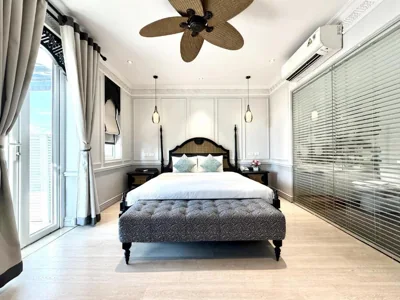 King Suite con balcone — Hanoi Graceful Hotel and Travel